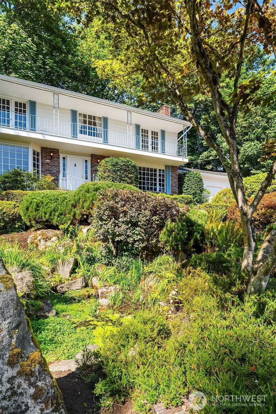 7921 E Mercer Way Mercer Island, WA 98040