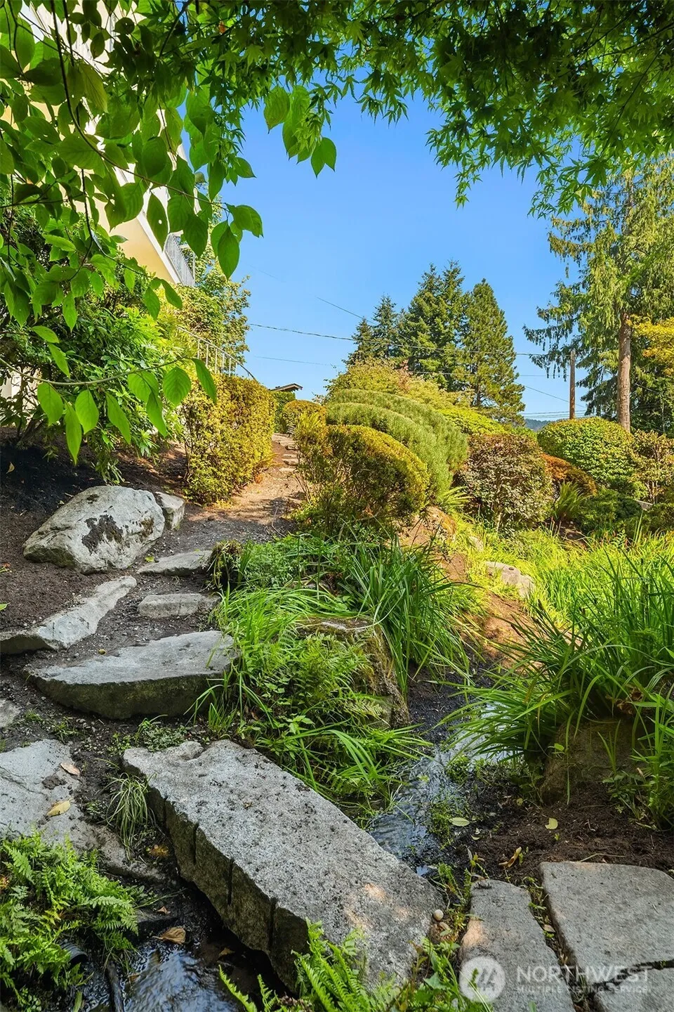 7921 E Mercer Way Mercer Island, WA 98040
