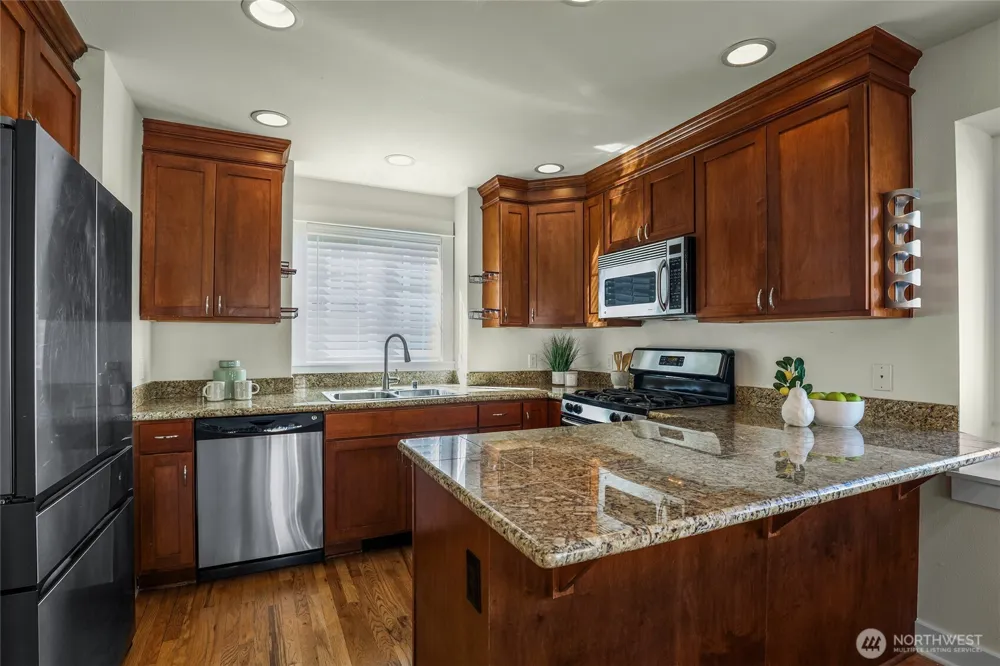 8846 Midvale Avenue #B Seattle, WA 98103