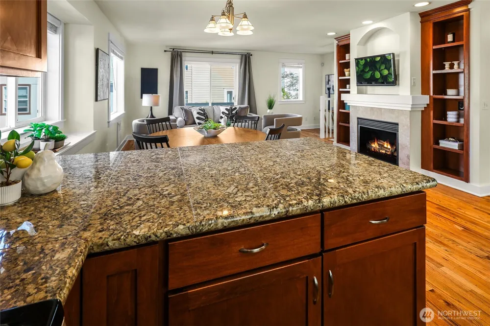 8846 Midvale Avenue #B Seattle, WA 98103