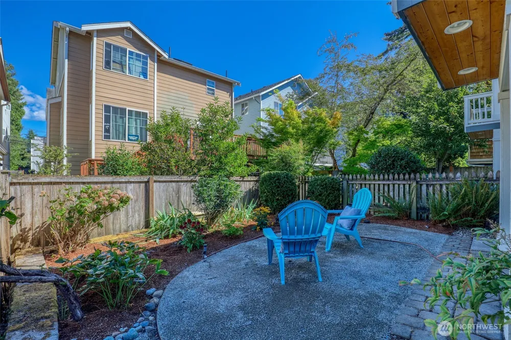 8846 Midvale Avenue #B Seattle, WA 98103