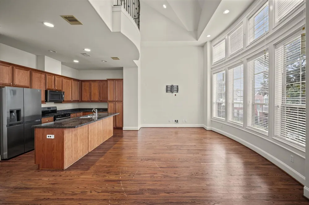 2923 Pease Street Houston, TX 77003
