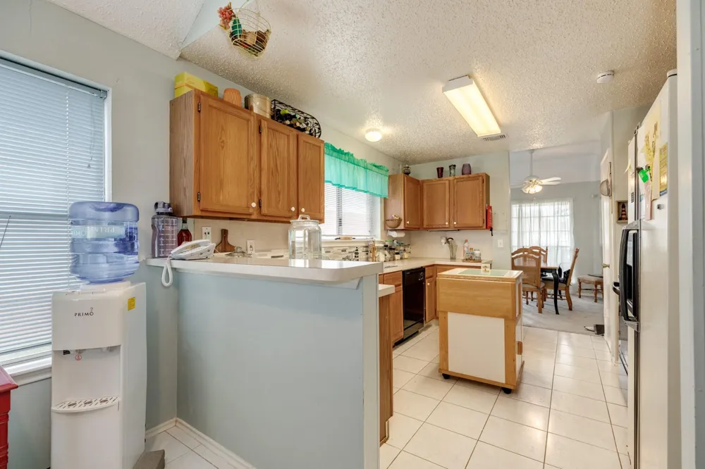 2819 S Peach Hollow Circle Pearland, TX 77584