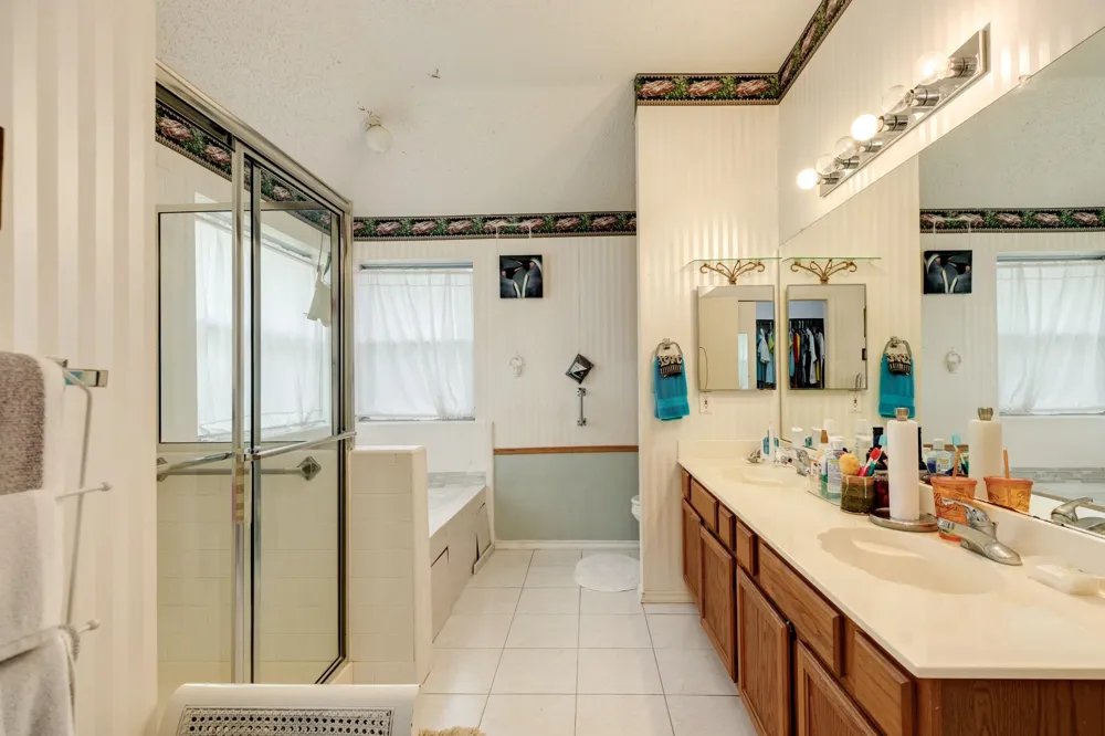 2819 S Peach Hollow Circle Pearland, TX 77584