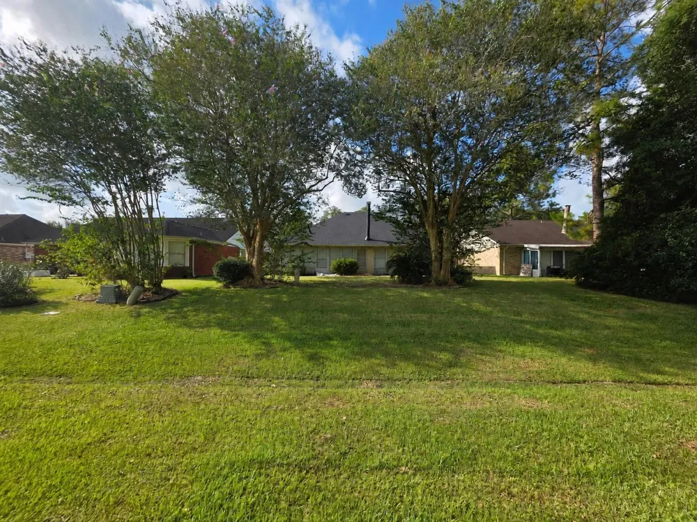 2819 S Peach Hollow Circle Pearland, TX 77584