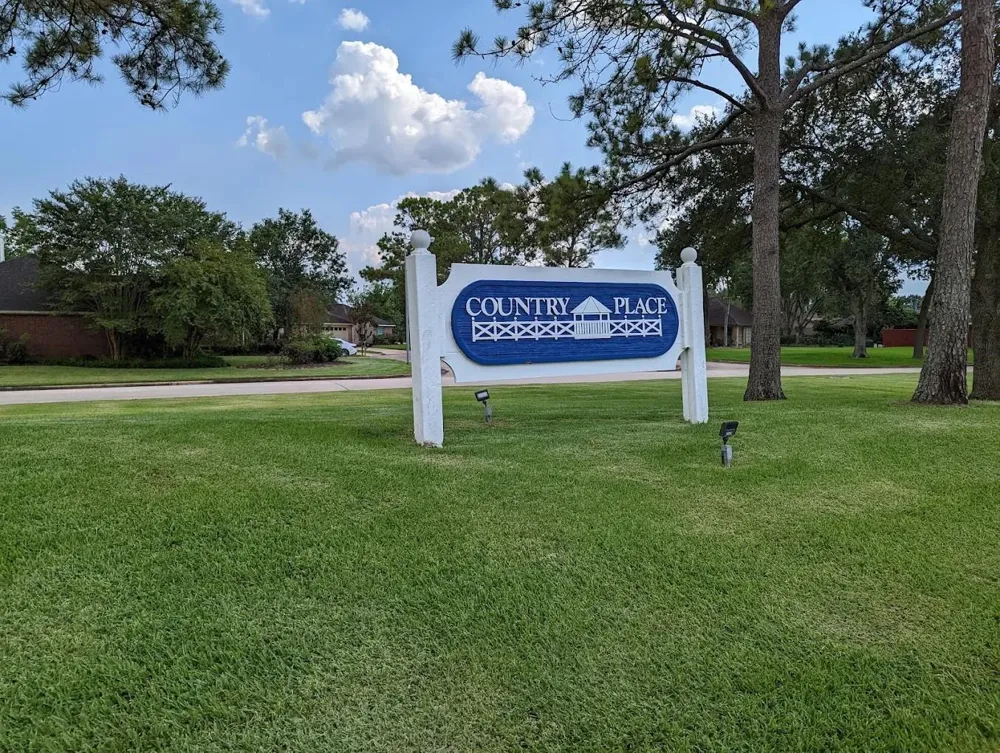 2819 S Peach Hollow Circle Pearland, TX 77584
