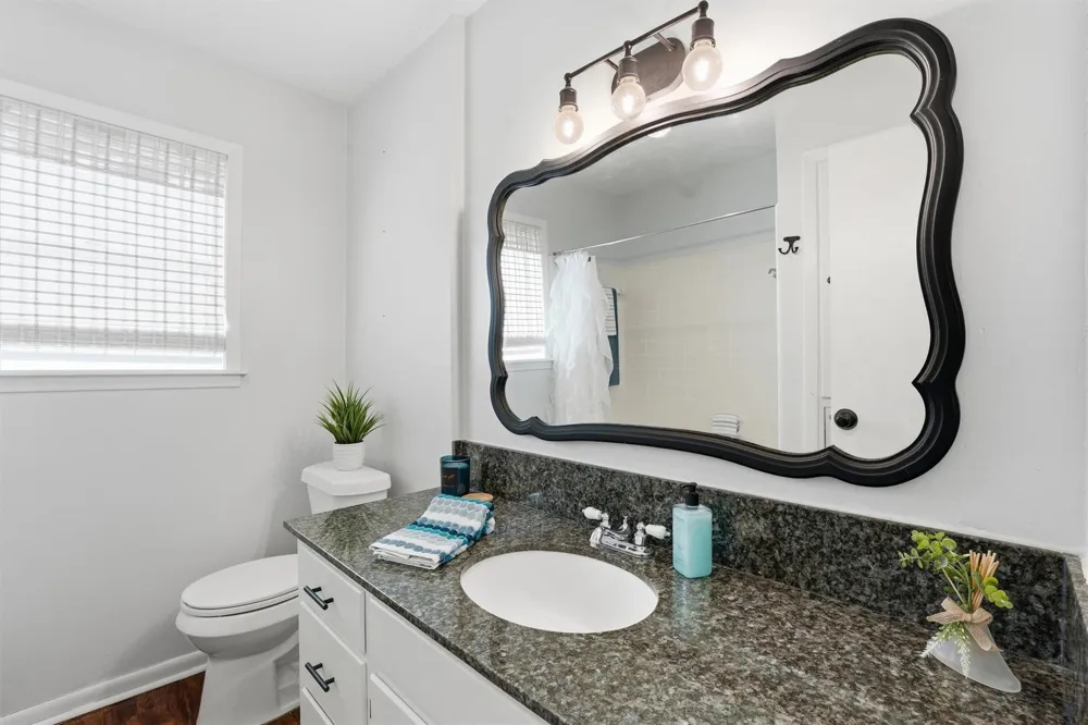 2412 Airline Drive Brenham, TX 77833
