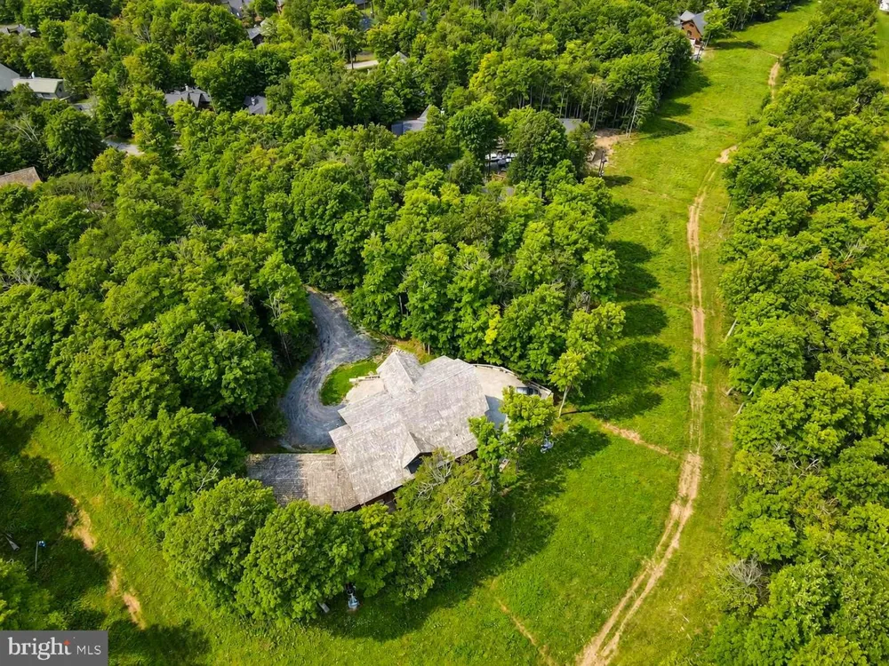 626 WINTERSET DRIVE Davis, WV 26260