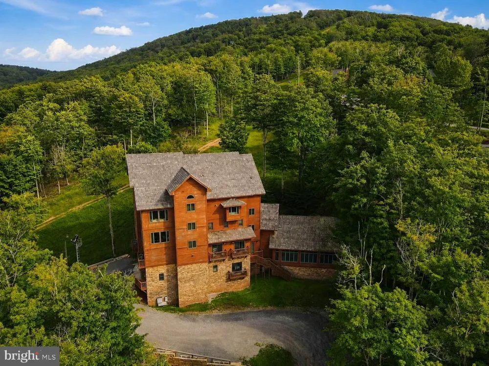 626 WINTERSET DRIVE Davis, WV 26260