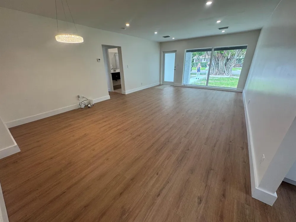 725 NE 160th Terrace Miami, FL 33162