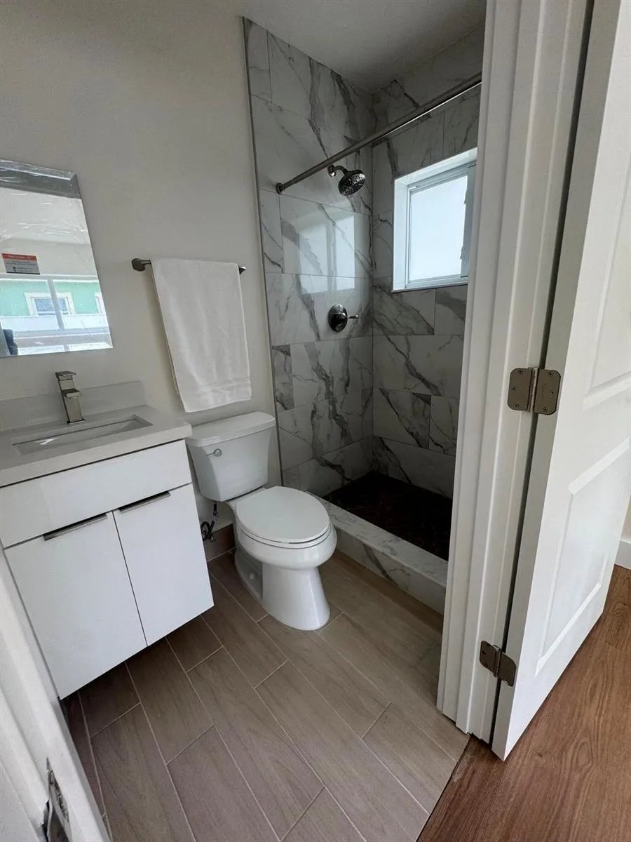 725 NE 160th Terrace Miami, FL 33162