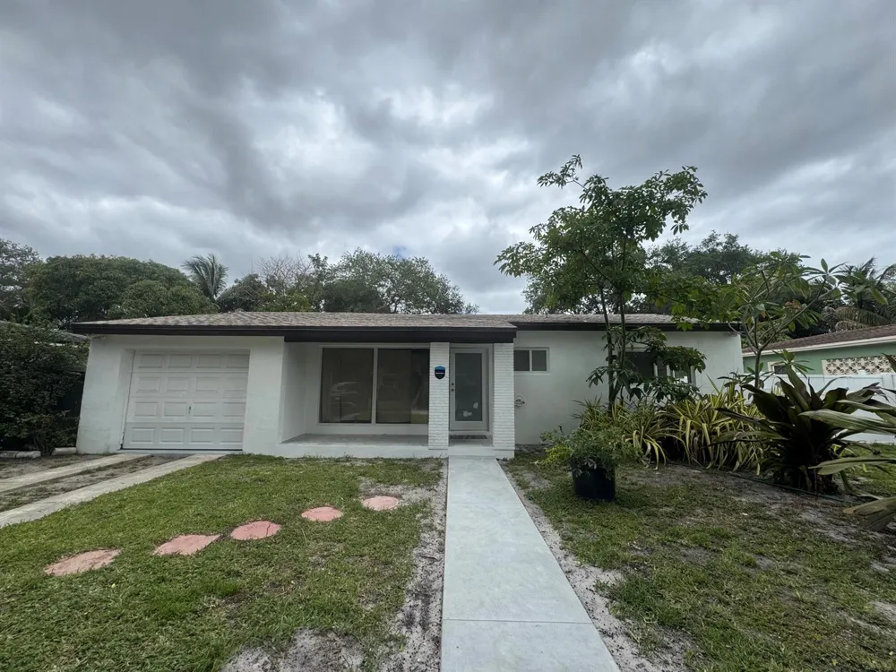 725 NE 160th Terrace Miami, FL 33162