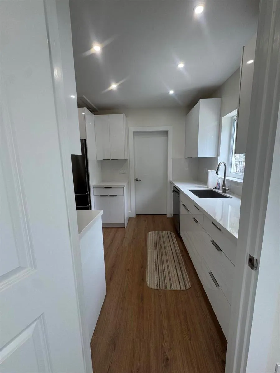 725 NE 160th Terrace Miami, FL 33162