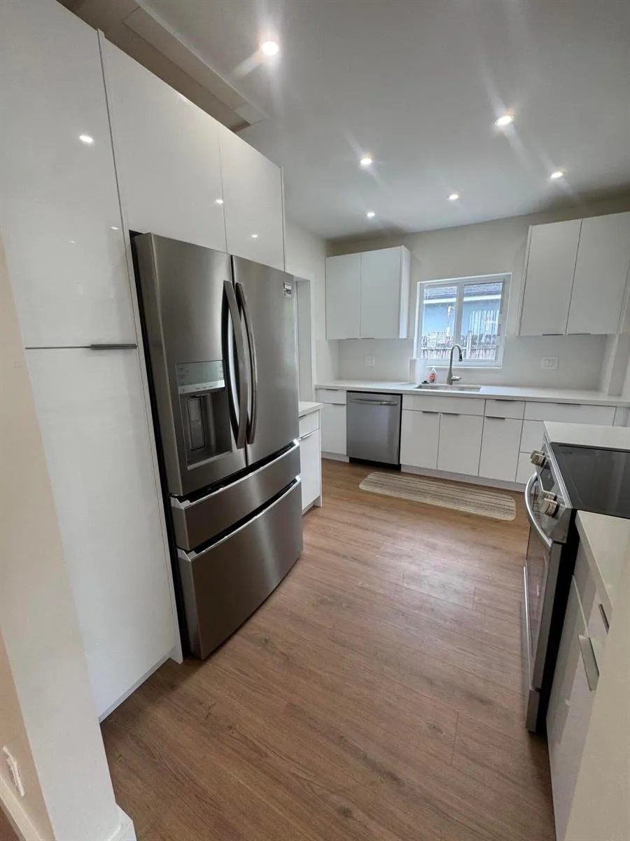 725 NE 160th Terrace Miami, FL 33162
