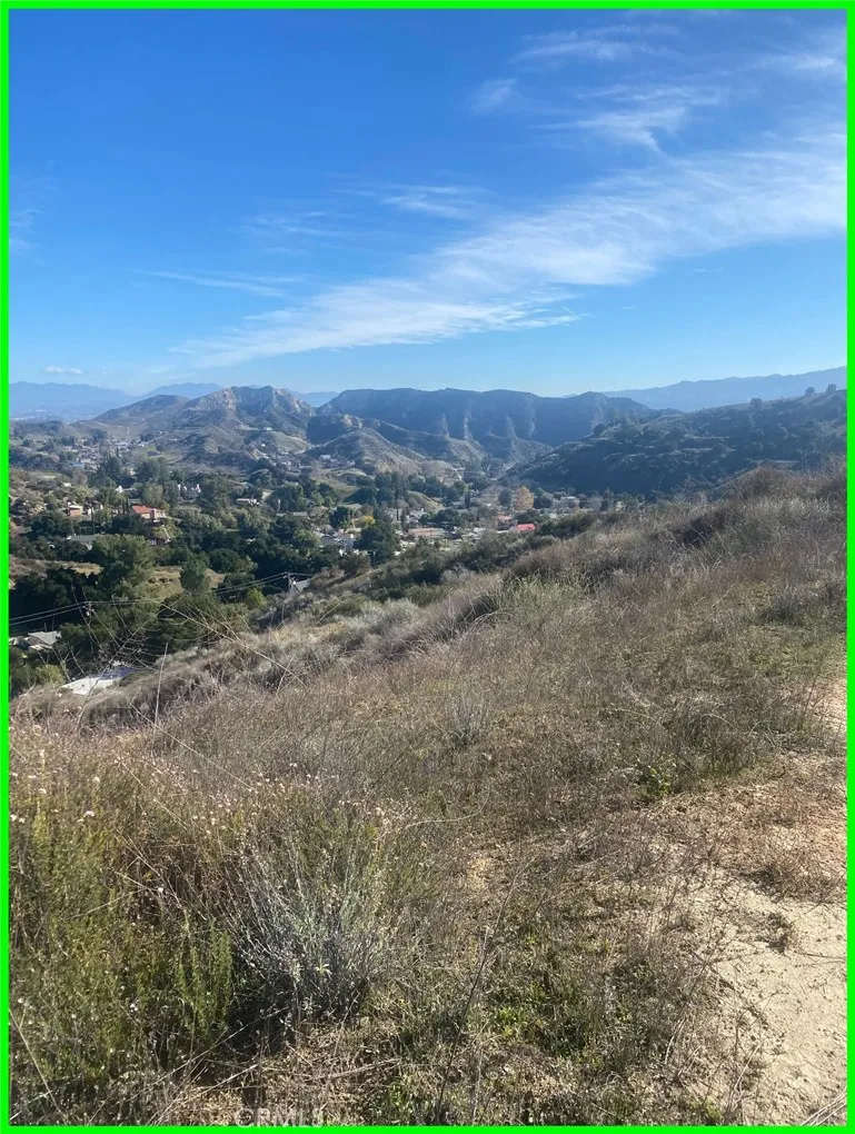 5317 Justamere Avenue Val Verde, CA 91384