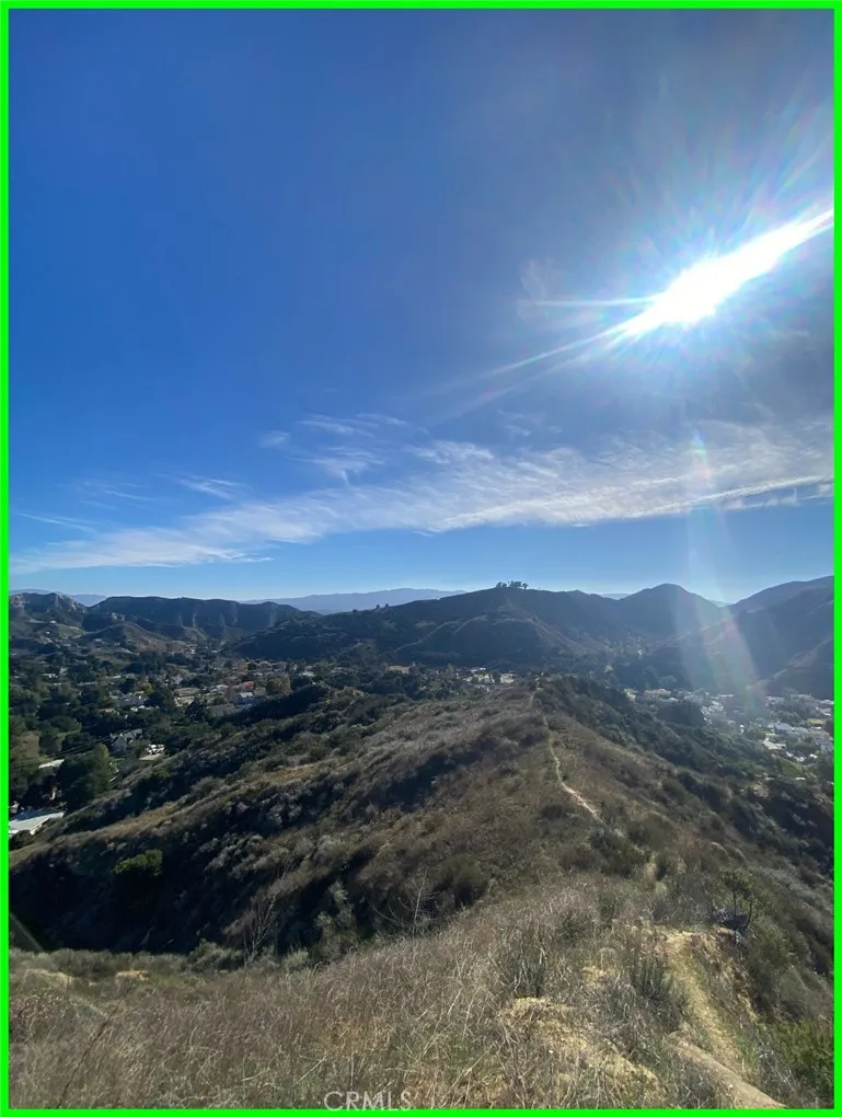5317 Justamere Avenue Val Verde, CA 91384