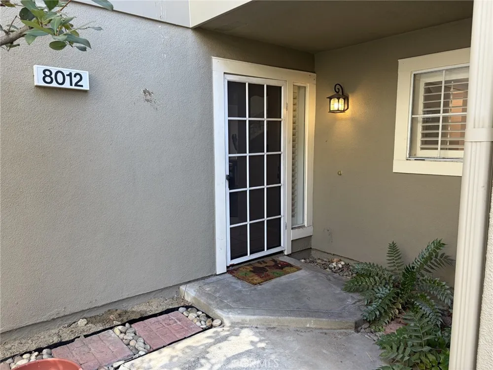 8012 E Snowberry E Anaheim Hills, CA 92808