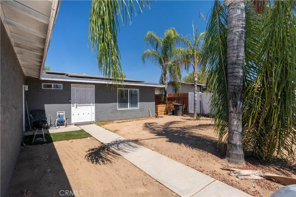 24150 Groven Lane Moreno Valley, CA 92557