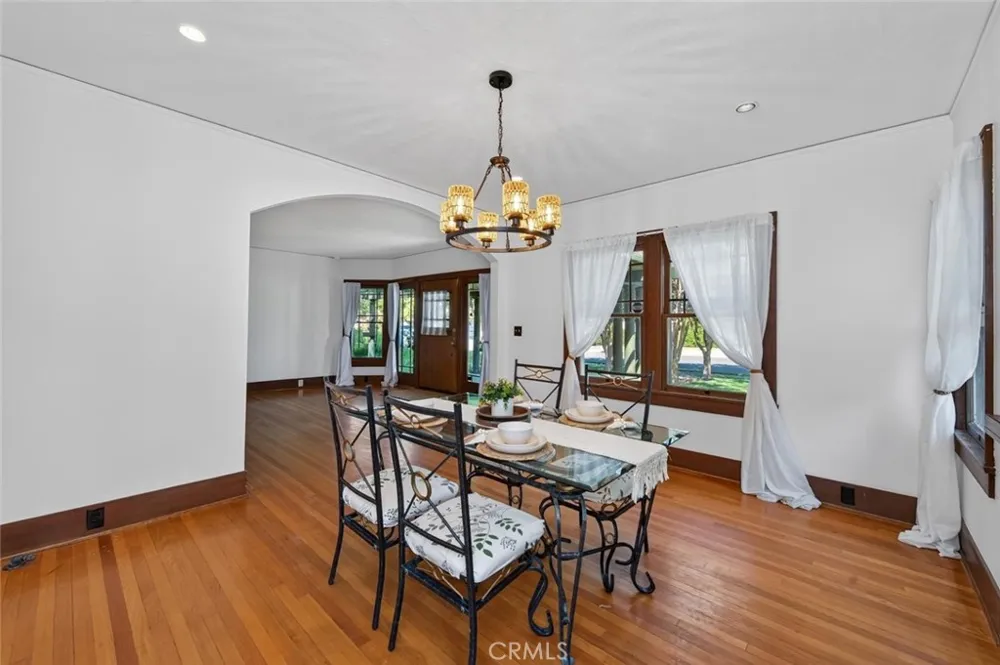 1235 Arthur Fresno, CA 93728
