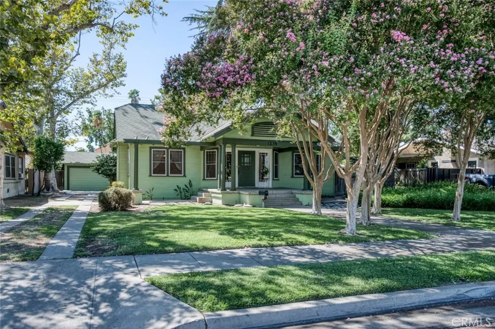 1235 Arthur Fresno, CA 93728