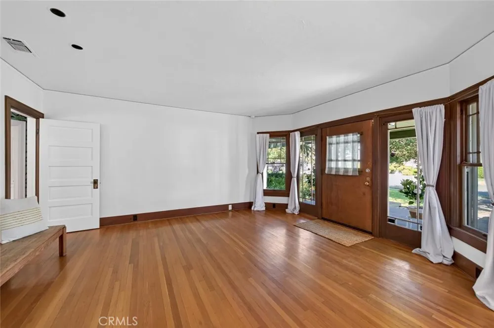 1235 Arthur Fresno, CA 93728