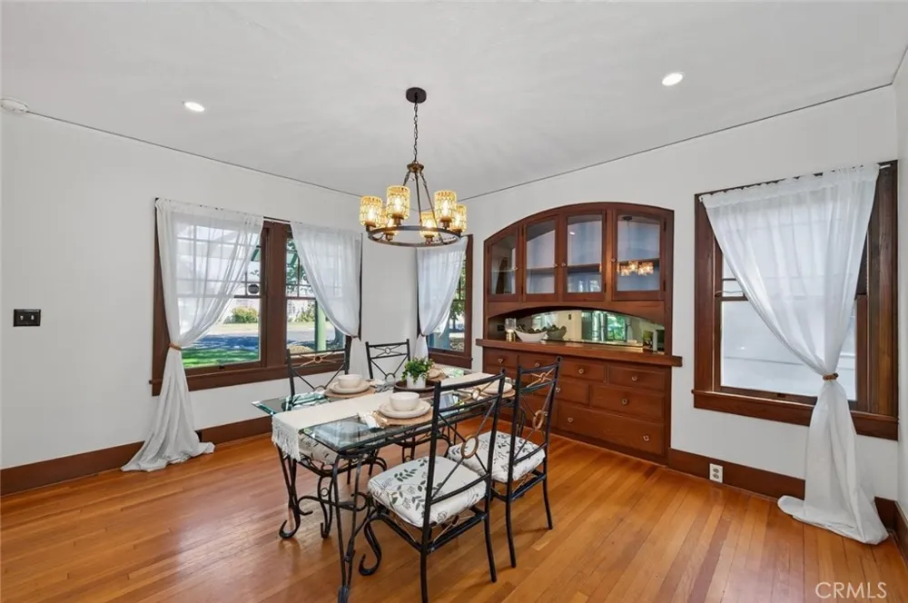 1235 Arthur Fresno, CA 93728