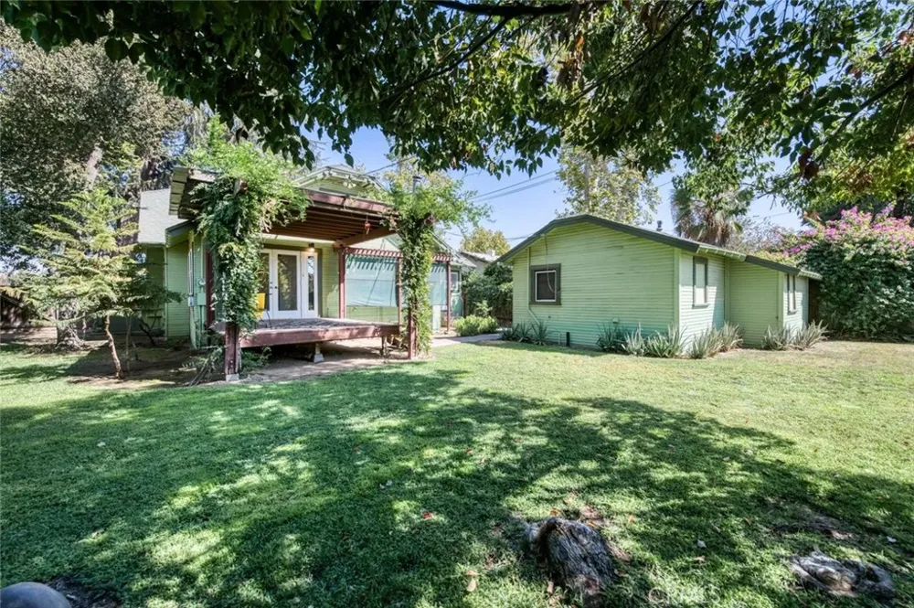 1235 Arthur Fresno, CA 93728