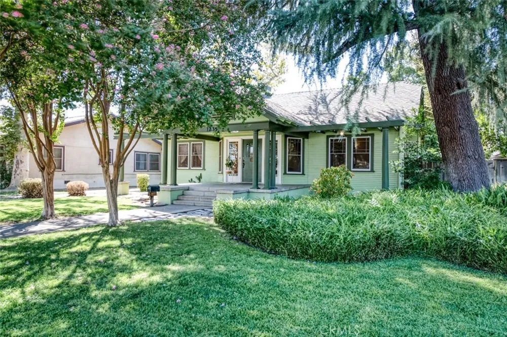 1235 Arthur Fresno, CA 93728