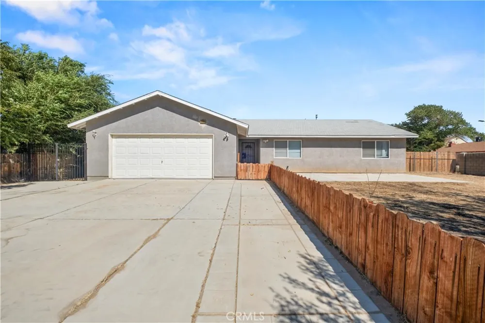 40904 168th E Lake Los Angeles, CA 93535