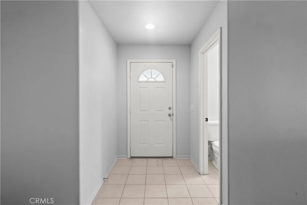 40904 168th E Lake Los Angeles, CA 93535