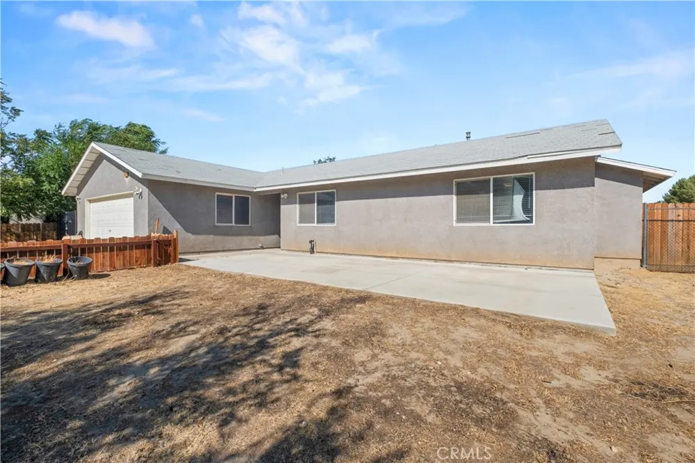 40904 168th E Lake Los Angeles, CA 93535
