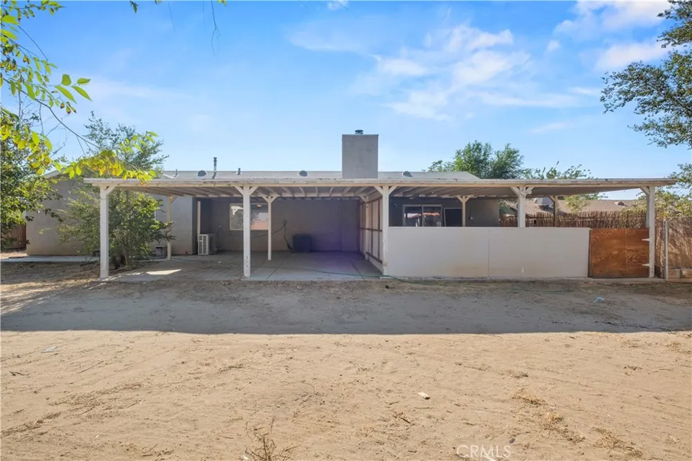 40904 168th E Lake Los Angeles, CA 93535