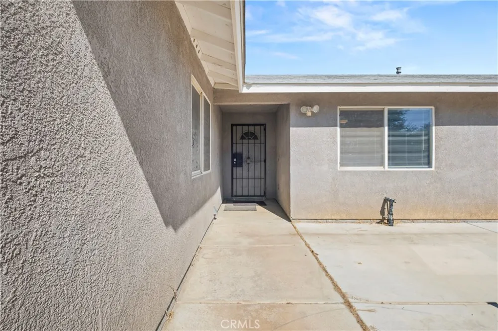 40904 168th E Lake Los Angeles, CA 93535