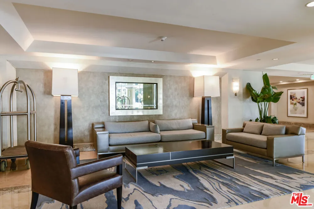 201 Ocean Avenue #1910B Santa Monica, CA 90402