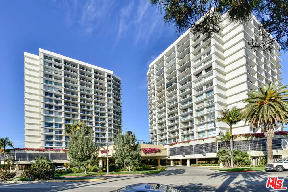 201 Ocean Avenue #1910B Santa Monica, CA 90402
