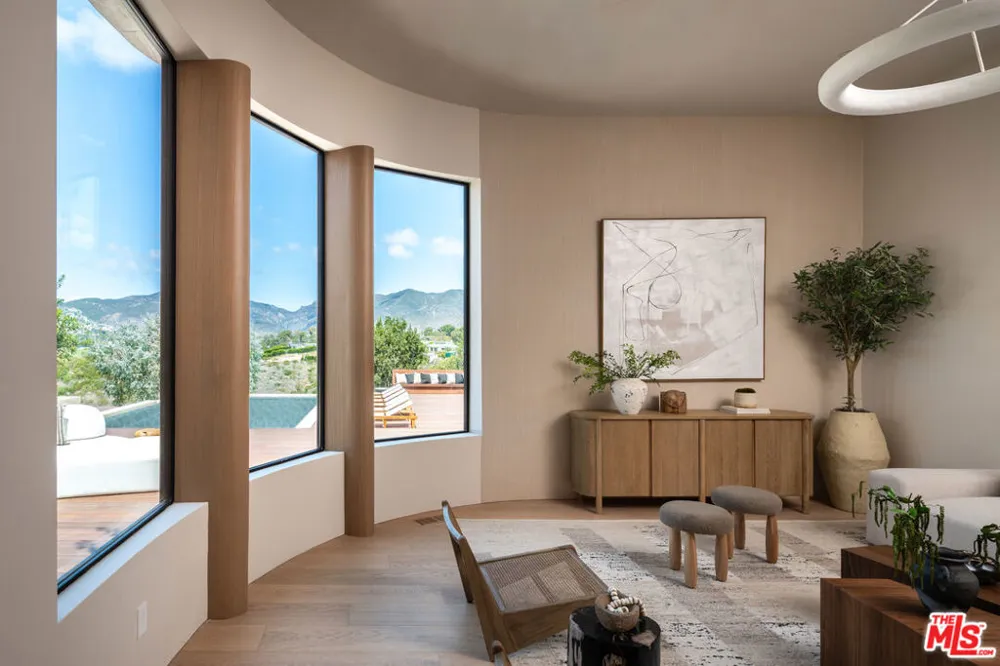 29329 Bluewater Road Malibu, CA 90265