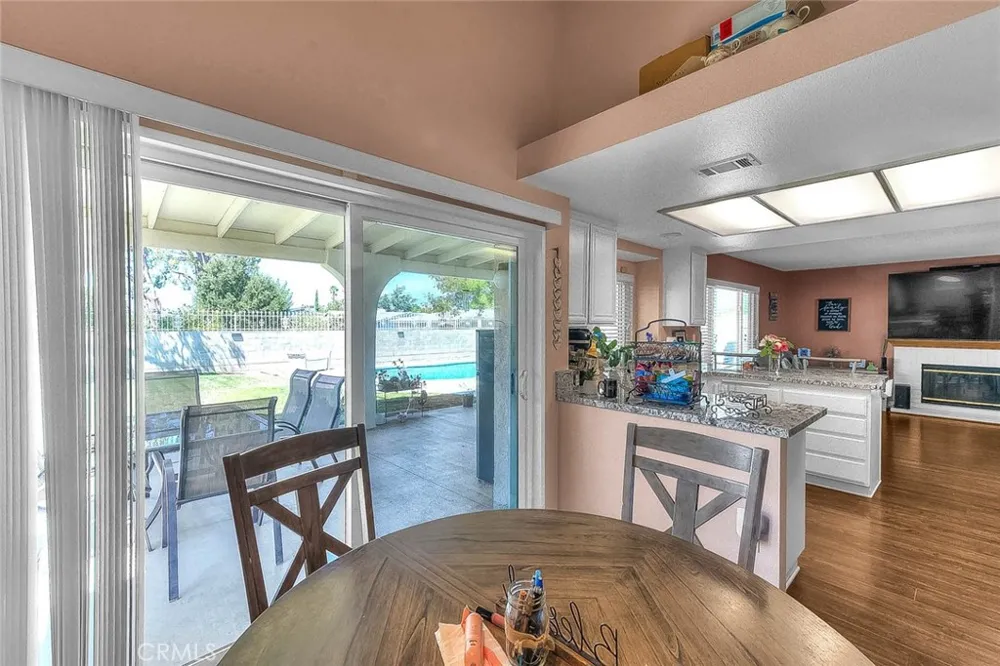 660 S Pampas Ave Rialto, CA 92376