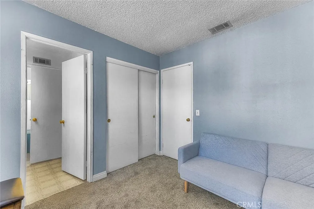 660 S Pampas Ave Rialto, CA 92376