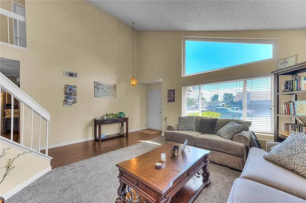660 S Pampas Ave Rialto, CA 92376