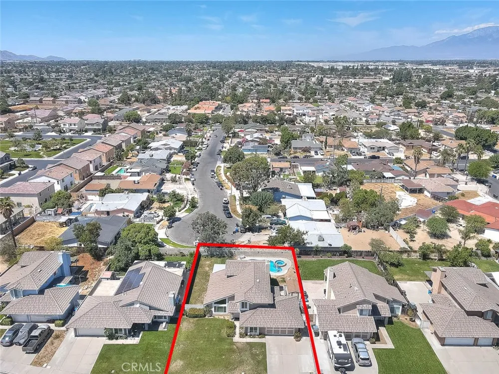 660 S Pampas Ave Rialto, CA 92376