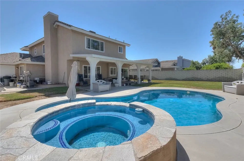 660 S Pampas Ave Rialto, CA 92376