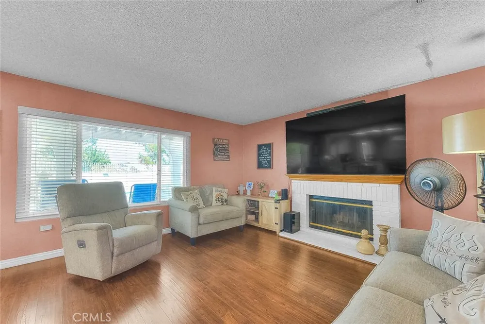 660 S Pampas Ave Rialto, CA 92376