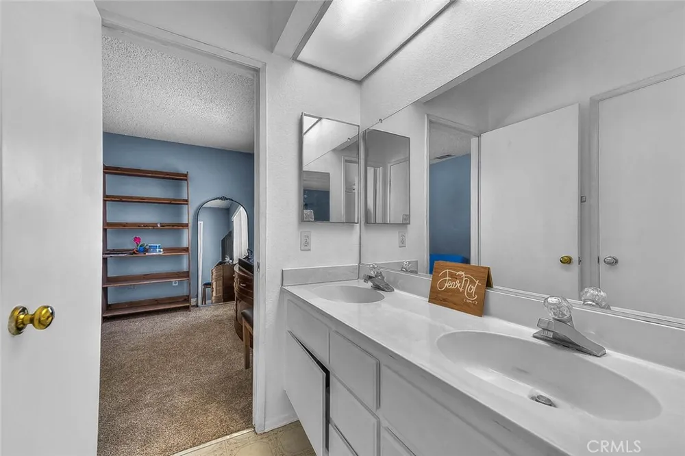 660 S Pampas Ave Rialto, CA 92376
