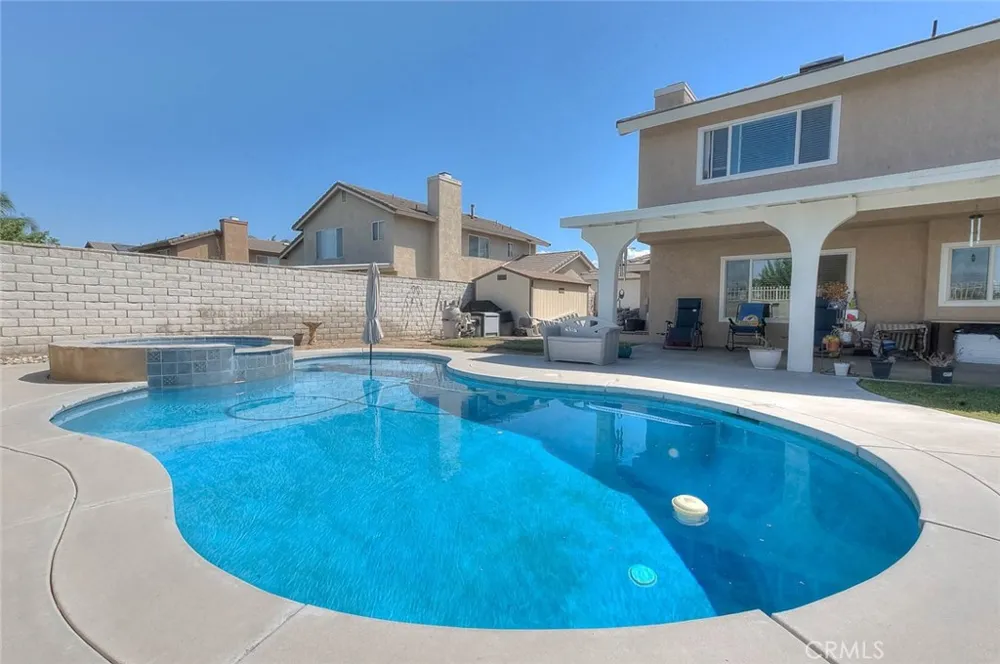 660 S Pampas Ave Rialto, CA 92376