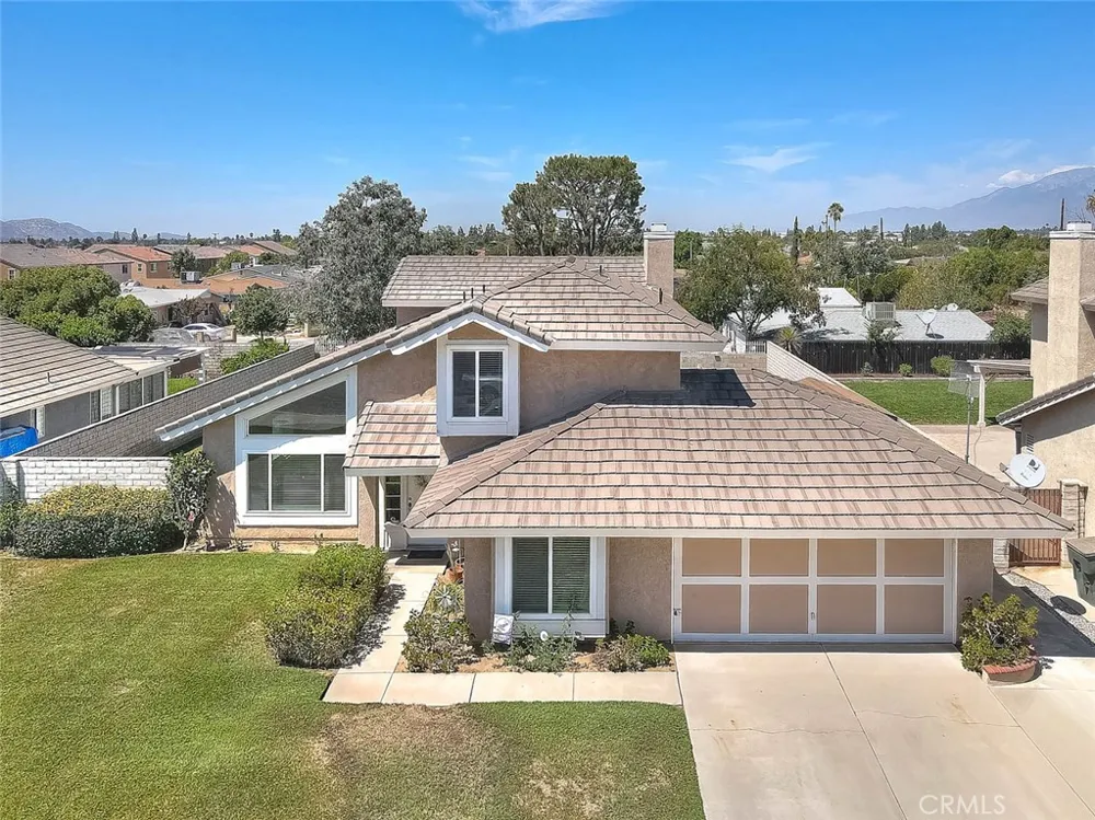 660 S Pampas Ave Rialto, CA 92376