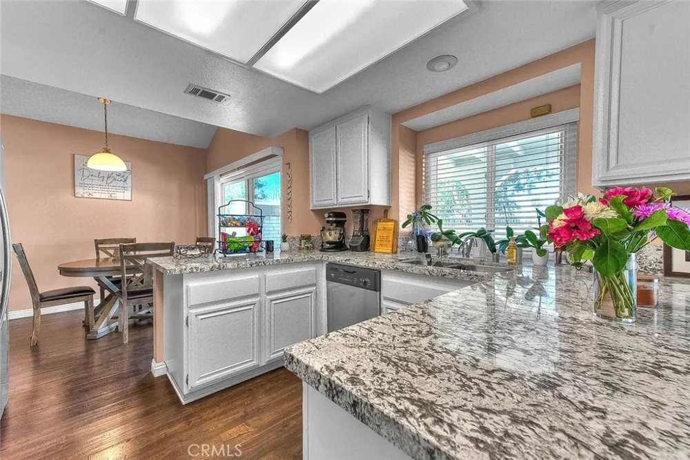 660 S Pampas Ave Rialto, CA 92376