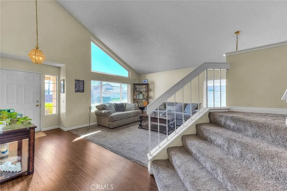 660 S Pampas Ave Rialto, CA 92376