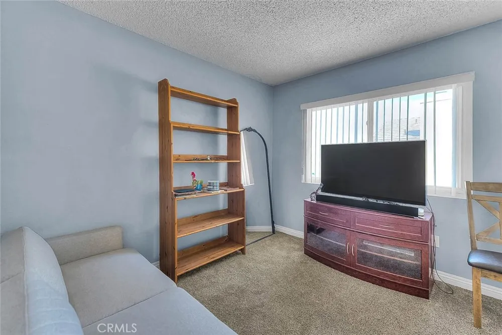660 S Pampas Ave Rialto, CA 92376