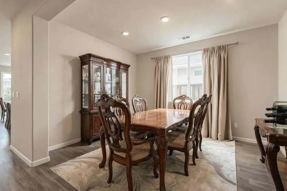 1225 Steinbeck Drive Hollister, CA 95023
