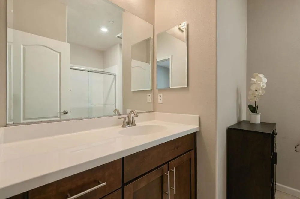 1225 Steinbeck Drive Hollister, CA 95023